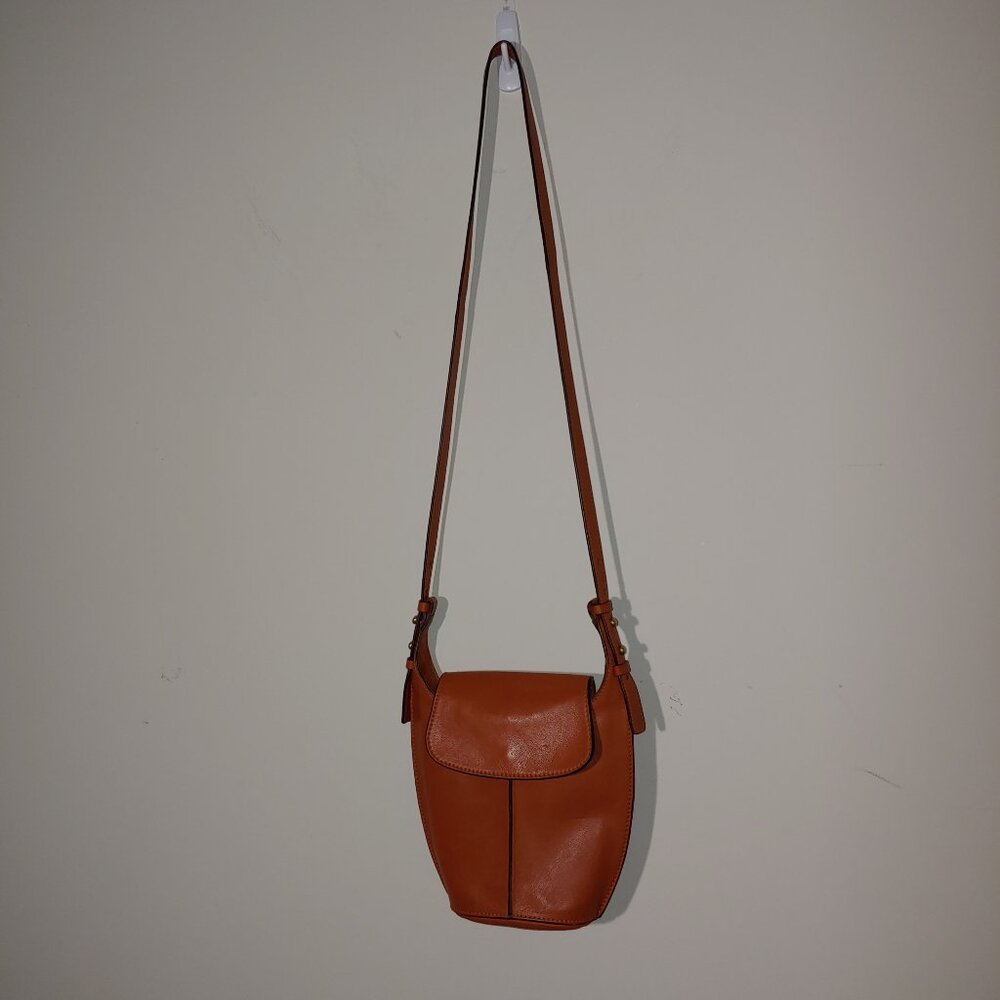Lucky Brand Leather Bucket Style Flap Magnetic Closure Mini Cross Bag Cognac Bro